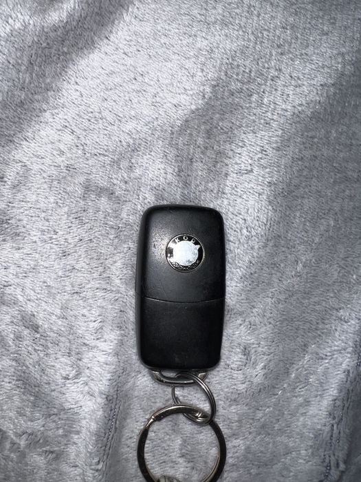 Cheie tip briceag Skoda cu chip