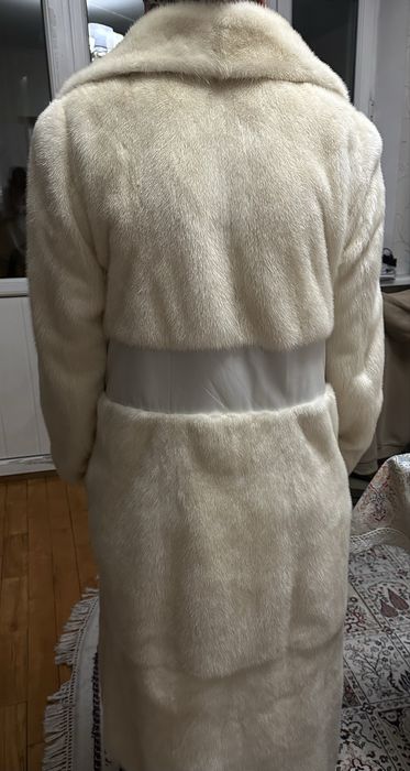 Продам норковую шубу