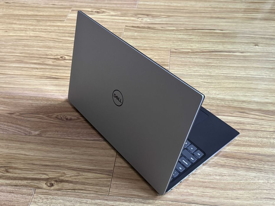 15.6 Dell 5590`i7-10510U/16GB RAM/512GB SSD/Nvidia MX250/FHD IPS/Бат 6