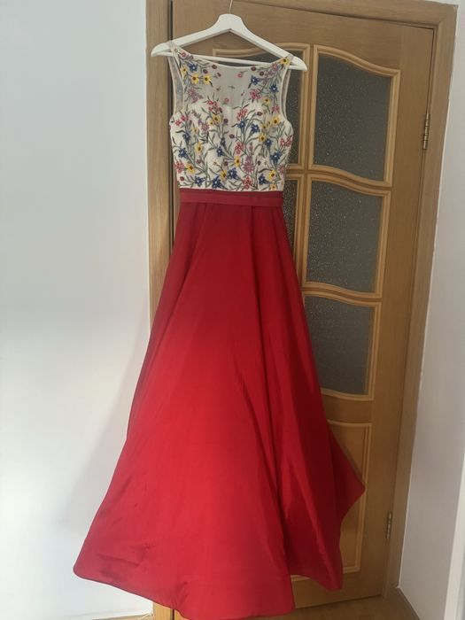 Вечернее платье, подойдет на выпускной