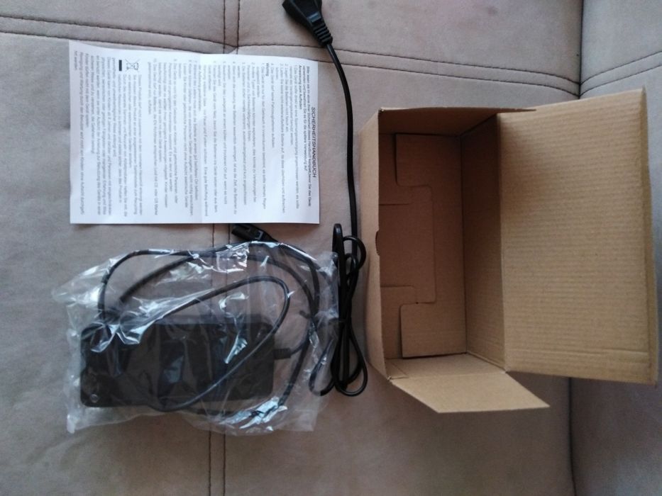 Зарядно устройство за тротинетка