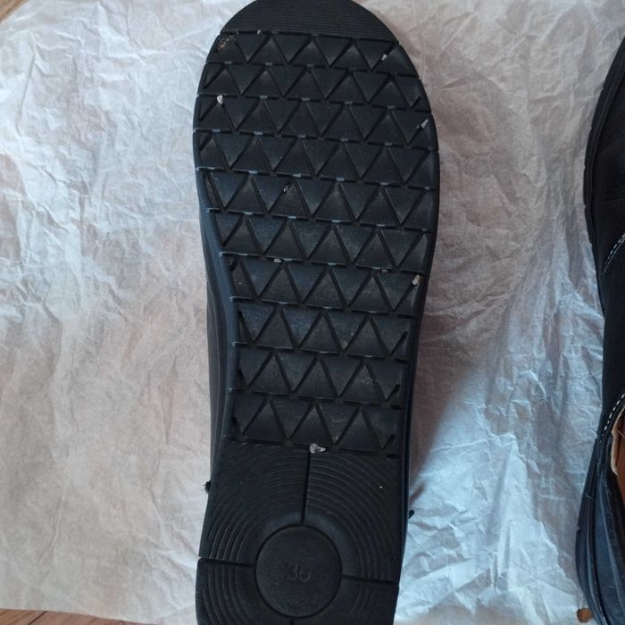 Продам полуботинки