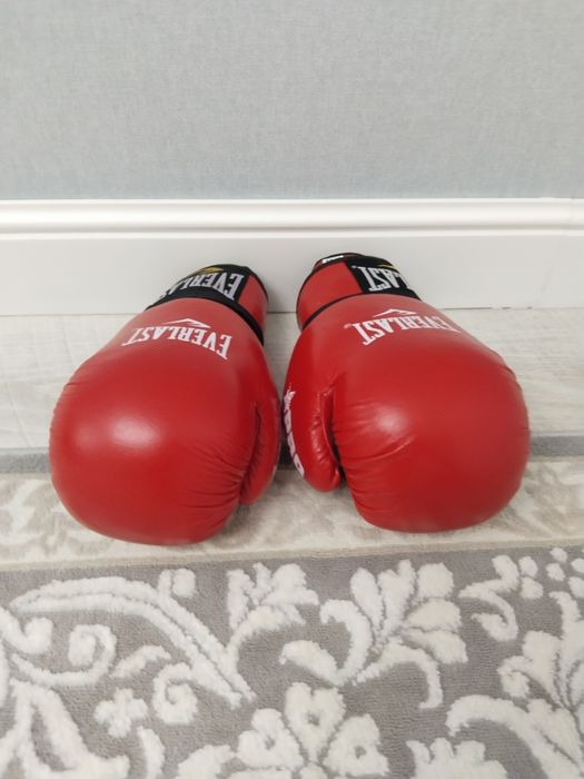 Перчатки боксерские