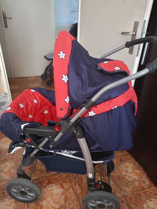 Продавам комбинирана бебешка количка MAG ENGLAND