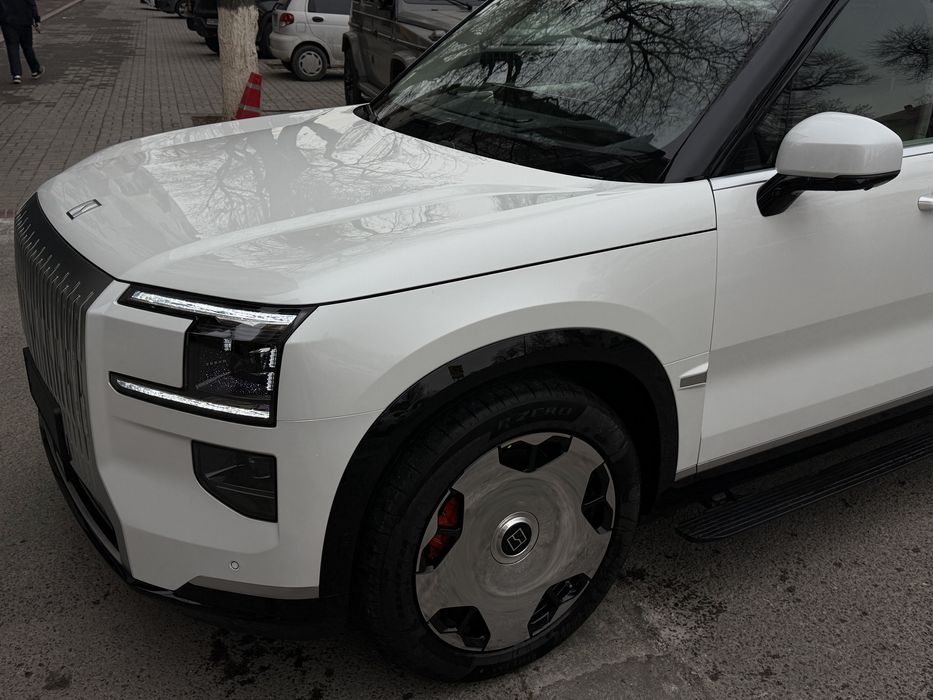 Zeekr 9X.ULTRA Инновации, утонченный дизайн