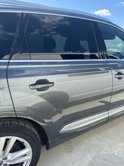 Usa / Portiera dreapta fata Audi Q7 4M 2016
