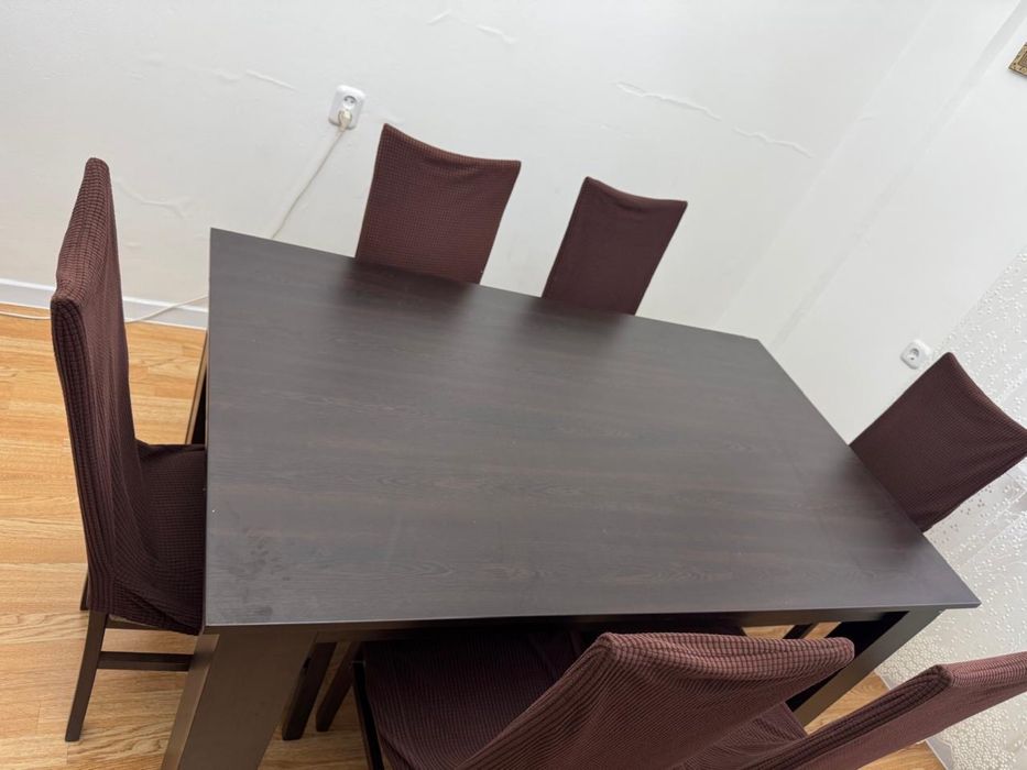 Стол и стулья для кухни