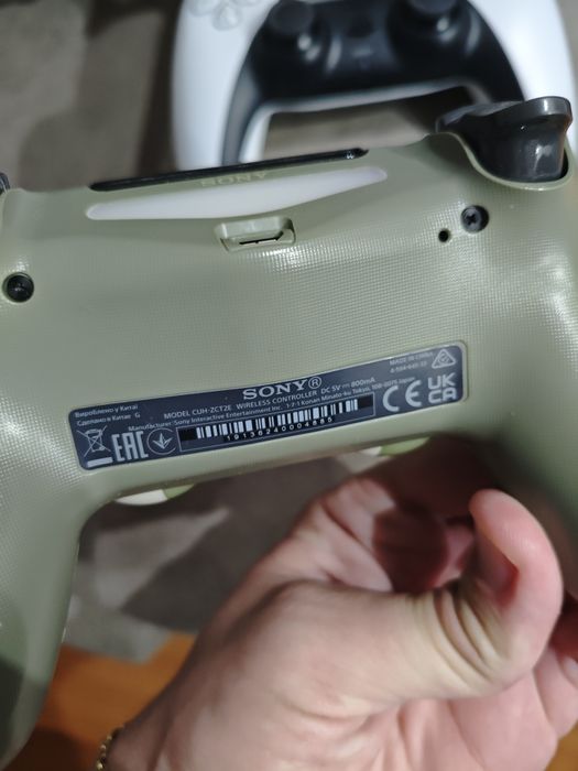 Controller PlayStation PS4 DualShock 4 Camo - Stare IMPECABILĂ!