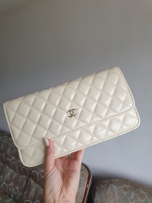 Клатч цвета Ivory