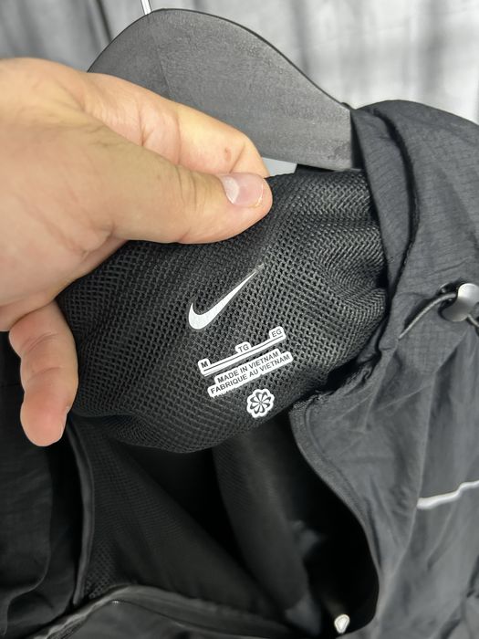 Geaca Nike anti vant noua fara eticheta / marimea M