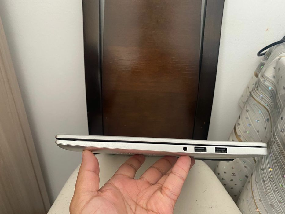 Huawei Matebook Ryzen 5/512 SSD