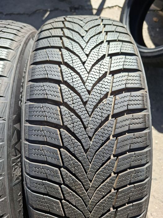 2бр. Почти Нови 205/55/17 Nexen 2023