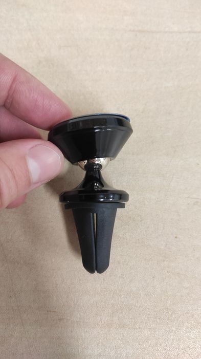 Поставка за телефон за автомобил