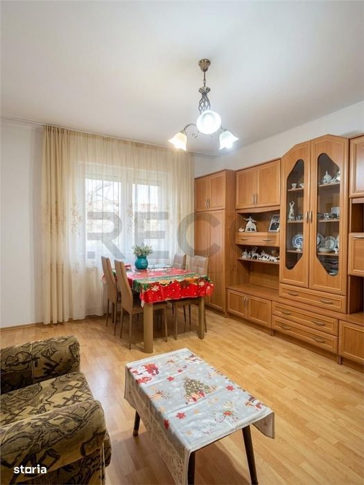 RECO Apartament 3 camere, etajul 2, Nufarul Oradea