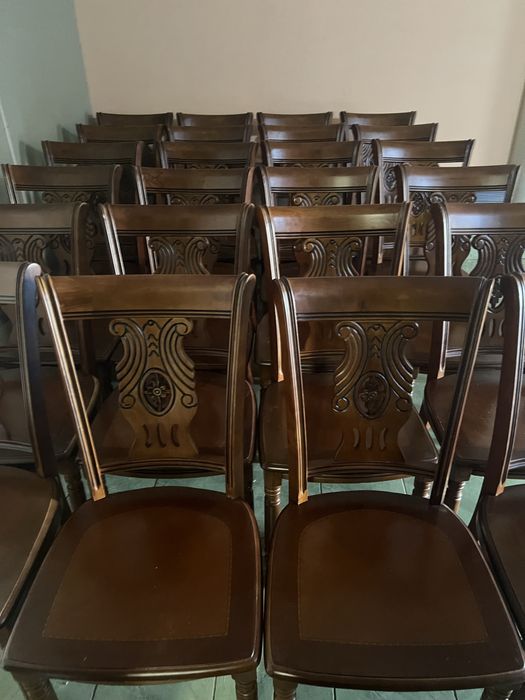 Продается новые деревянние стуля