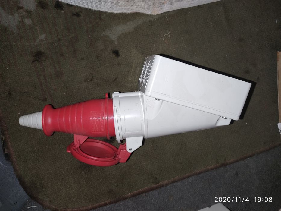 Евро контакт 220v