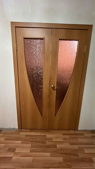 Двери в комплекте