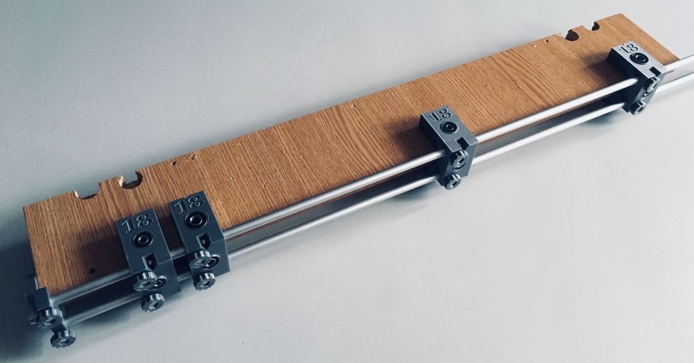 Sablon mobila plastic gri tip sina culisabila ericsoane si cepi lemn