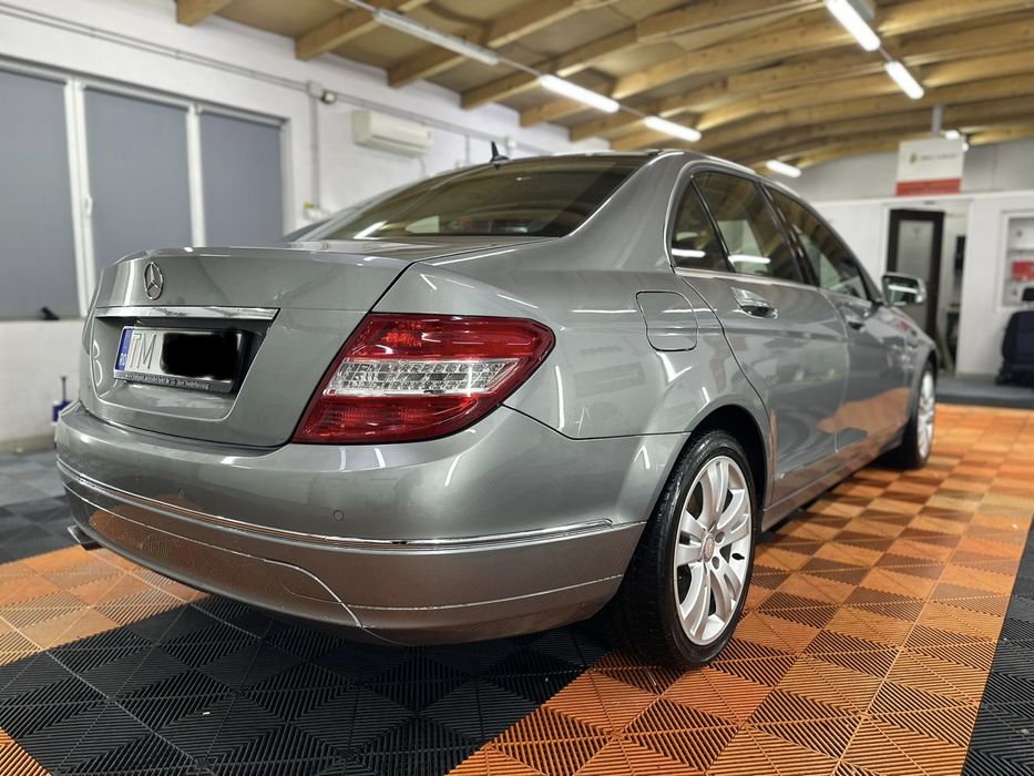 MERCEDES-BENZ C-Class 2010 — imagine 3