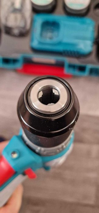 Комплект акум винтоверт TOTAL INDUSTRIAL, 16 V, 2 x 2 Ah+акум пасатор