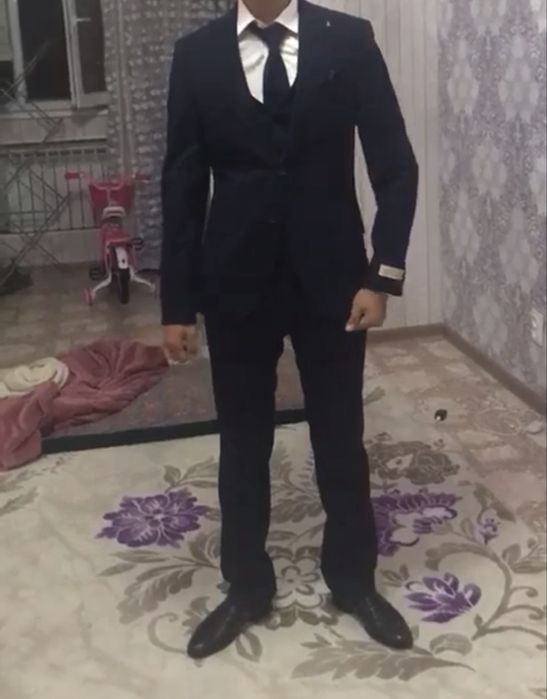 Костюм тройка для выпускников