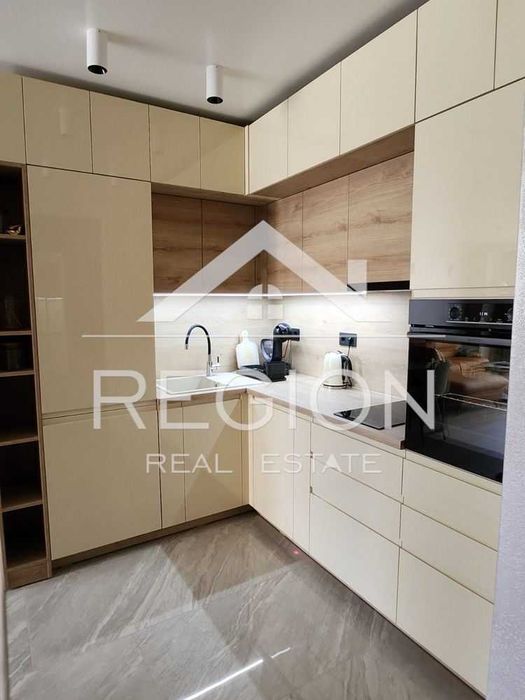 Дава се под наем Тристаен апартамент в Варна, Бриз - 93 кв.м за 2000 € - Снимка #3