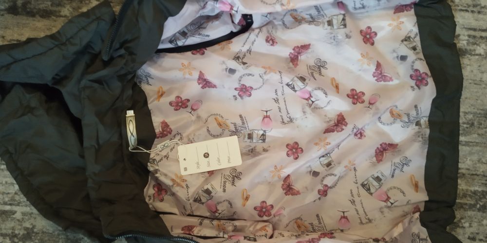 Куртка новая рост 134