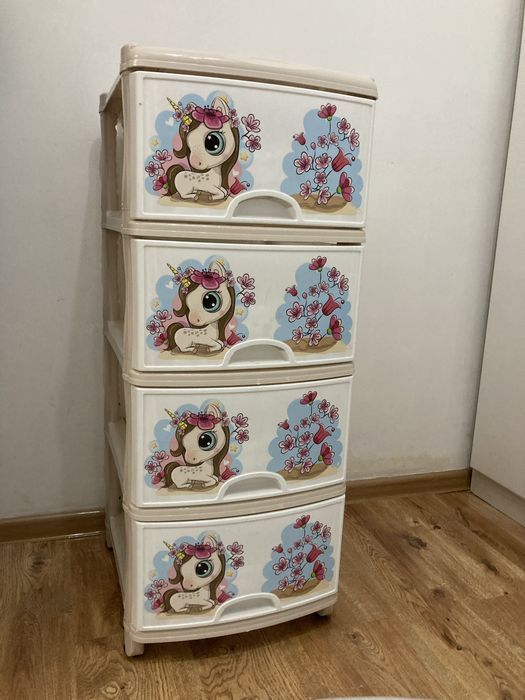 Продам пластиковый детский комод