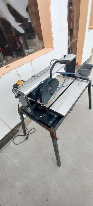 Masina de taiat cu apa gresie,cărămidă, piatra