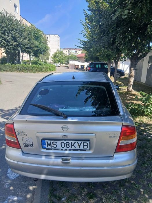 Ofer spre vânzare Opel Astra