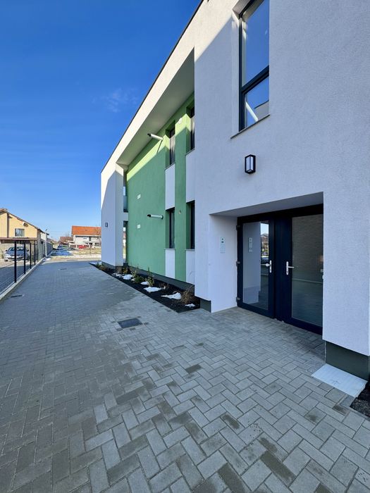 Dumbravita - 3 si 4 camere - curte parter - 2 si 3 locuri de parcare