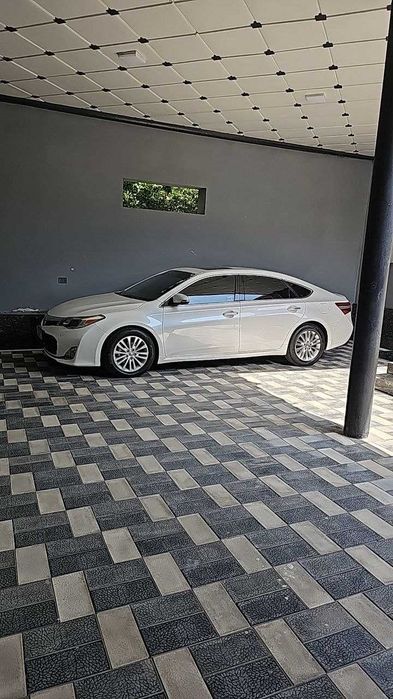 Продаётся Тойота Авалон Лимитед