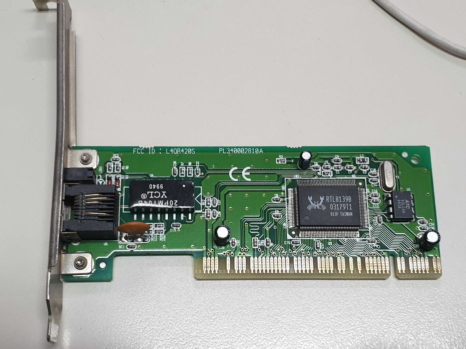 Placa / placi de retea 10/100/1000 pe interfata PCI/PCI-e