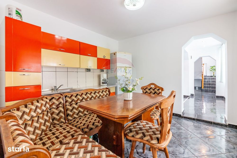 Casă / Vilă de vânzare Picior de Munte, Dambovita