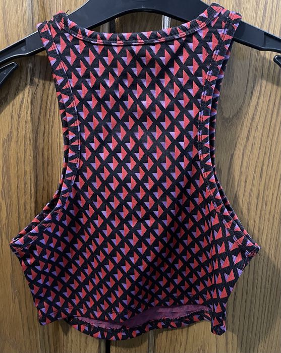 Къс потник на Zara