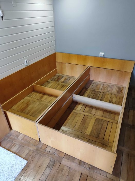 Легла с  матраци