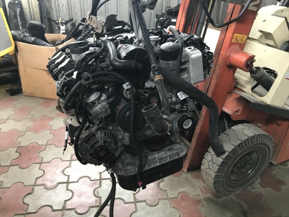 Двигатель на Мерседес