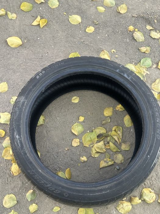 Продам Зимние шины R18
