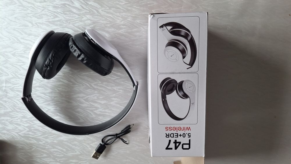 Наушники новые в упаковке