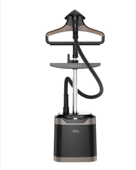 Aparat de calcat cu abur