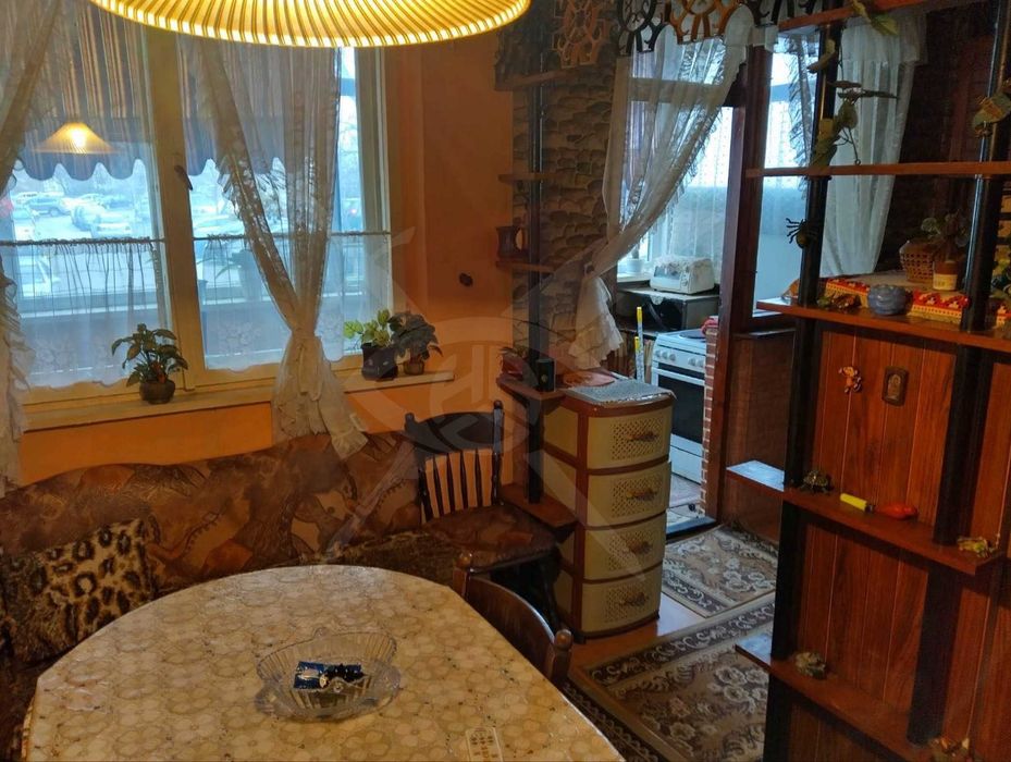 Продава се Тристаен апартамент в Варна, Възраждане 1 - 85 кв.м за 1412 €/кв.м - Снимка #3