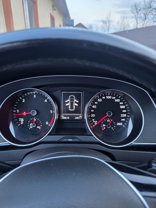 Vând Passat B8 Break