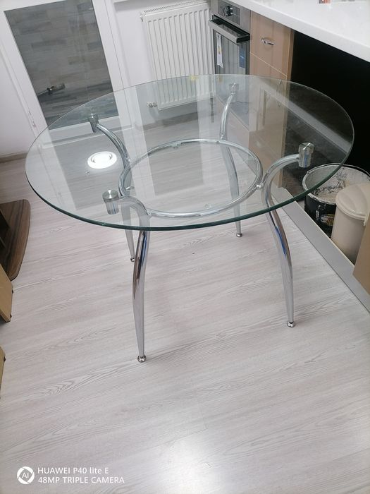 Masa de sticla de vanzare