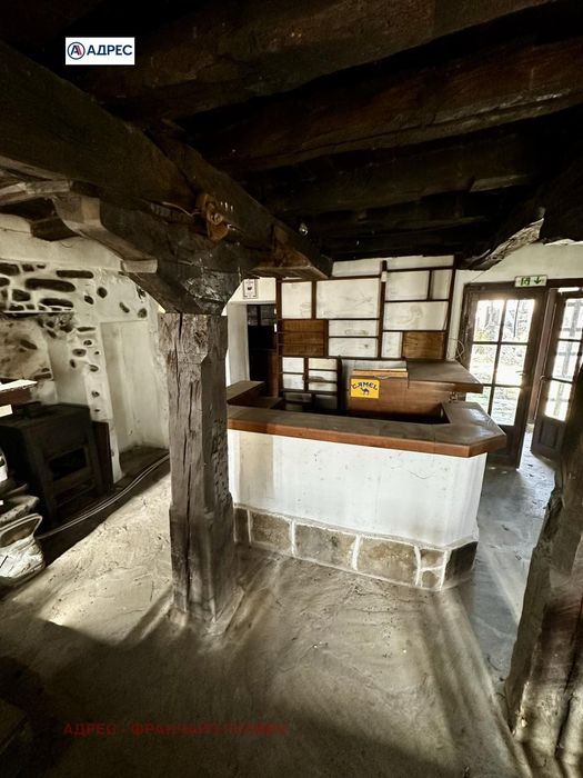 Продава се Хотел в с. Орешак, Област Ловеч - 494 кв.м за 487 €/кв.м - Снимка #10