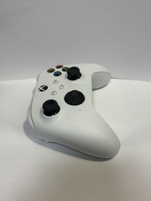 MDM vinde: Maneta Xbox Series S/X, White.