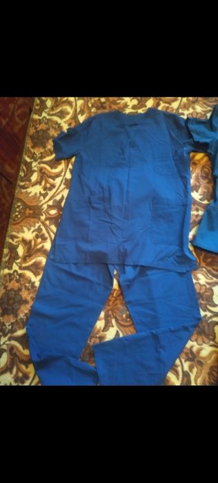 Продам медицинский костюм