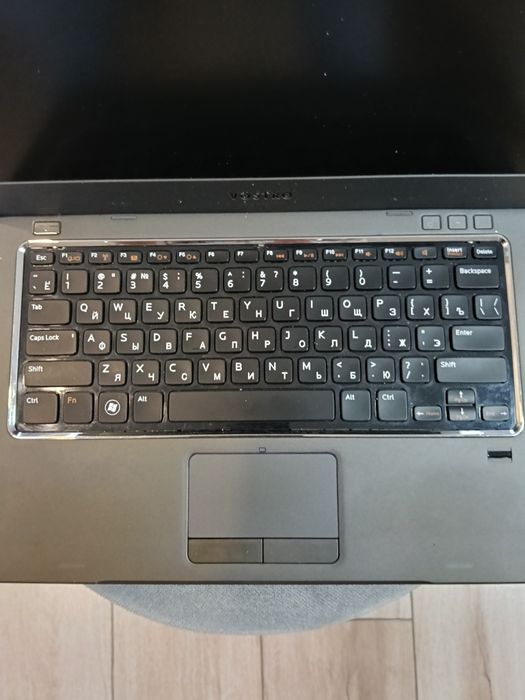 Ноутбук Dell Vostro 3360