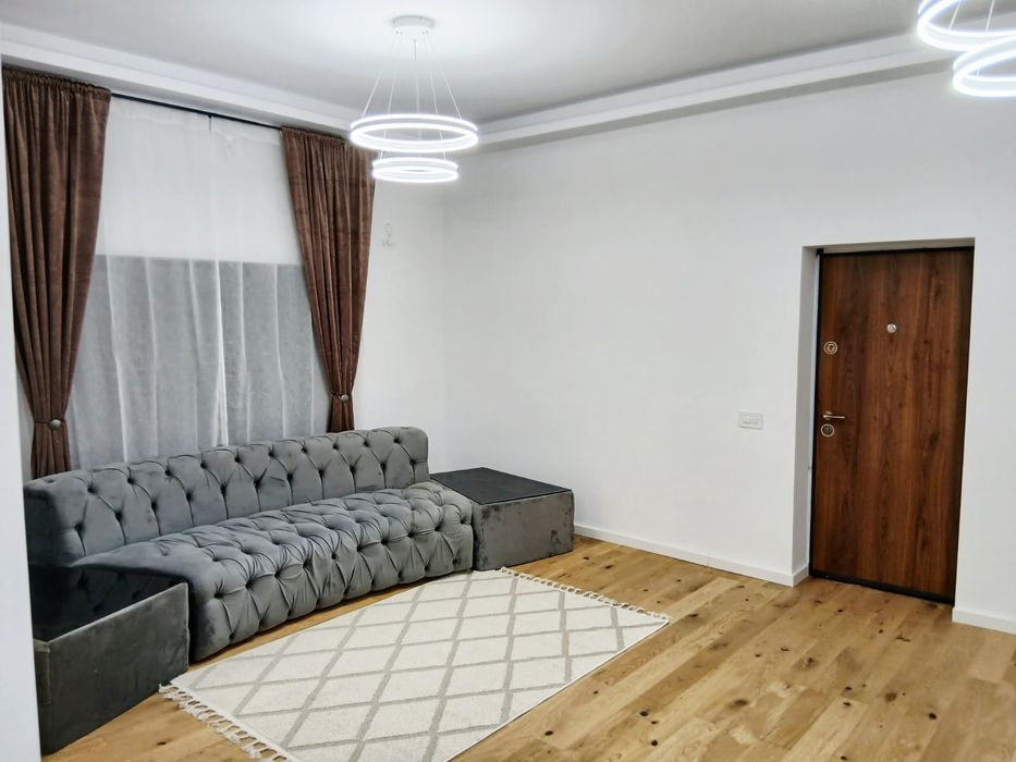 Apartament central busteni vând sau schimb cu Mașina -/+ diferența