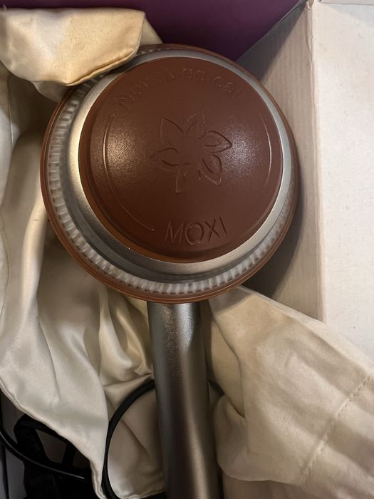 Тепловой массажер «Мокси» (Moxi)  NovuMedical