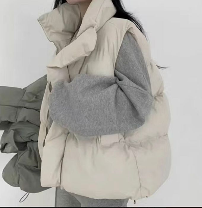 Красивые и новые Безрукавки